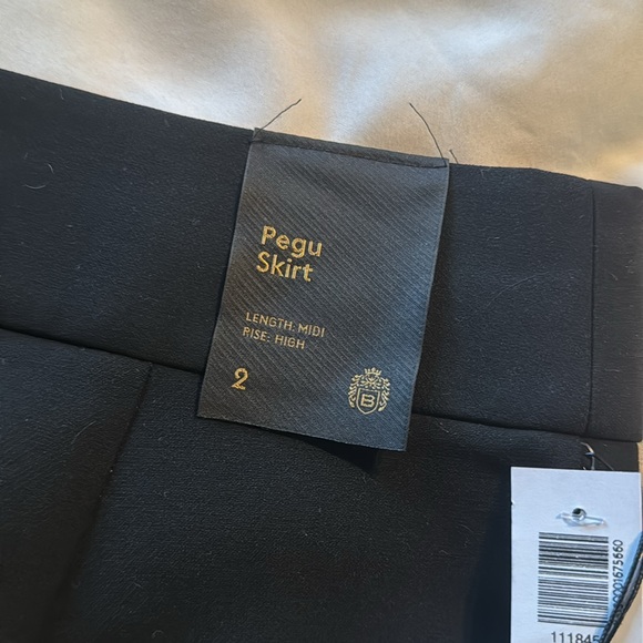 Pegu Skirt Aritzia - Picture 3 of 3